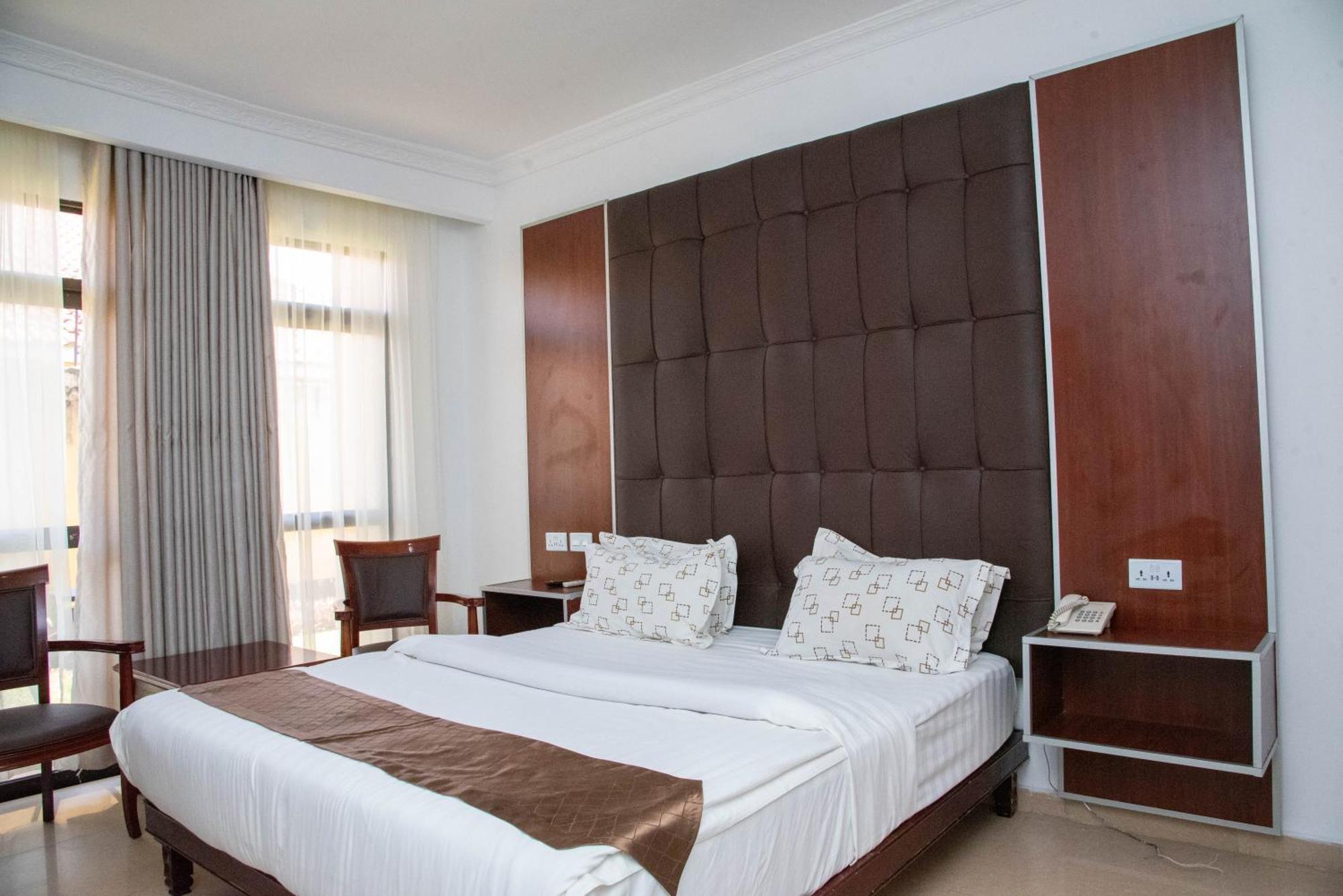 Mika Hotel Kabulonga Lusaka Exterior foto
